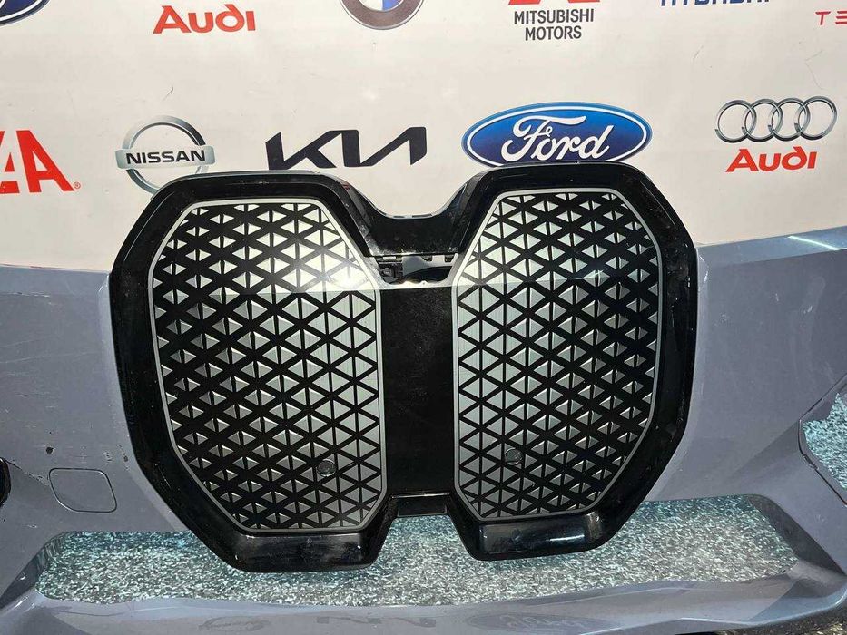 бампер передній bmw ix i20