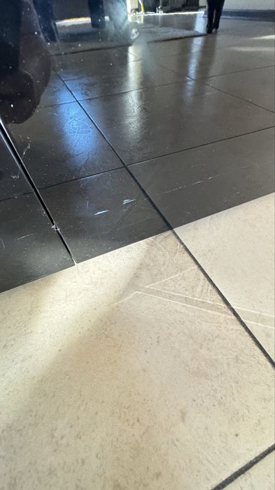 Тумба під телевізор. Шафа настінна