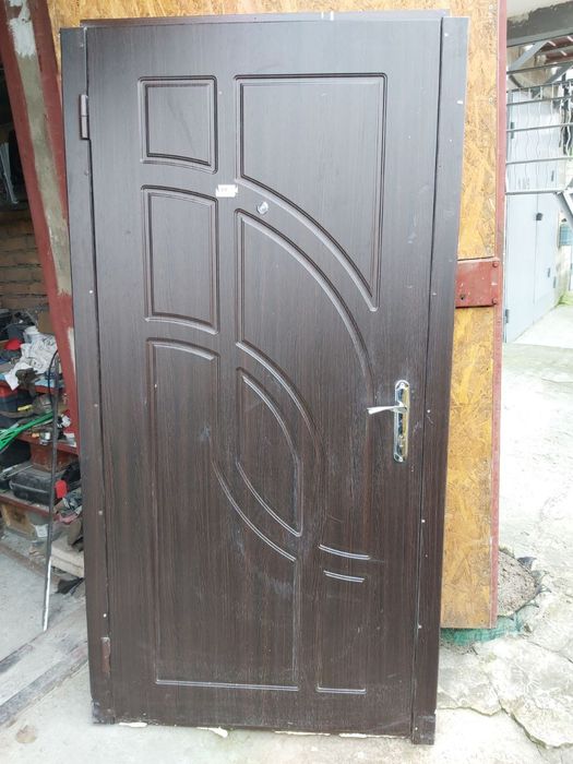 Вхідні металеві Важкі двері