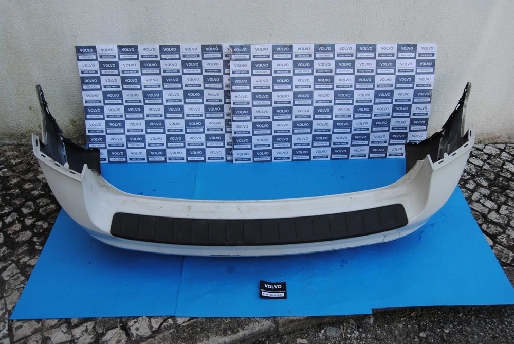 Parachoques traseiro Volvo V50  2008>