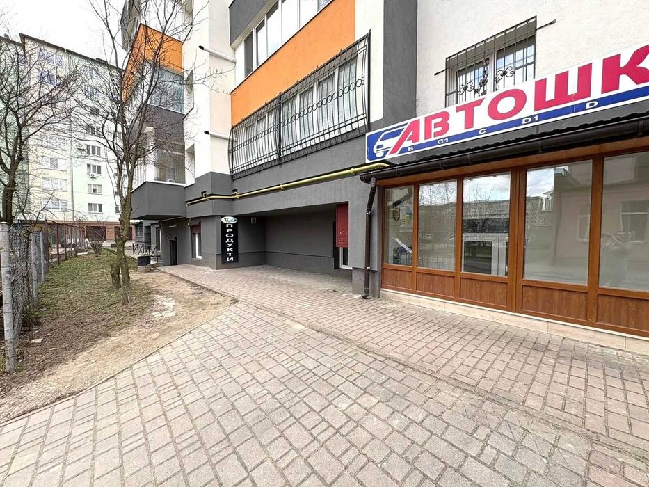 Продаж комерційного приміщення вул Надрічна