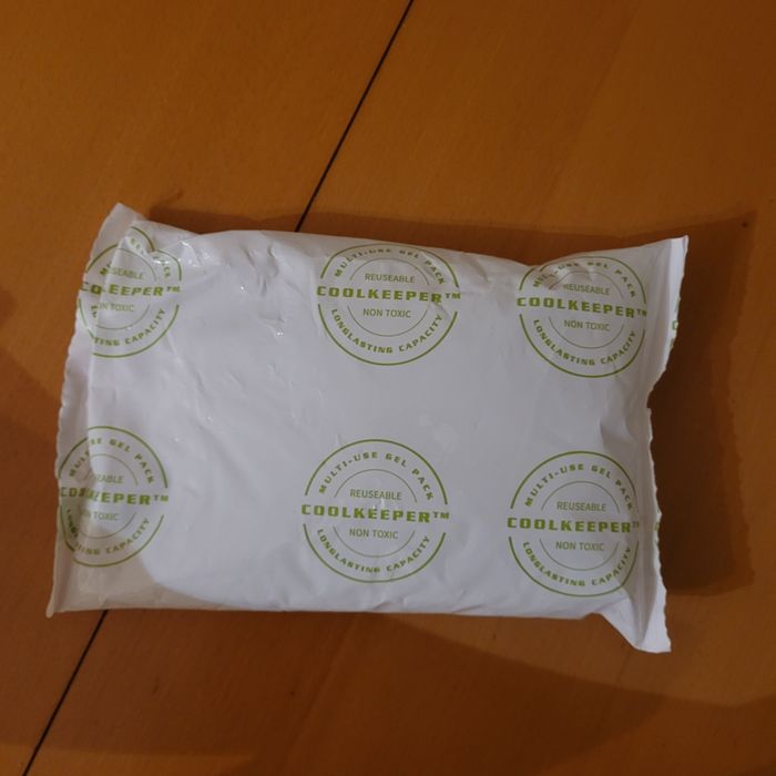 Wkład  żelowy  690g chłodzący do lodówek  turystycznych