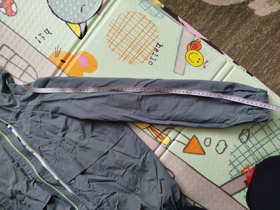 Куртка вітрівка на хлопця 10-12 років