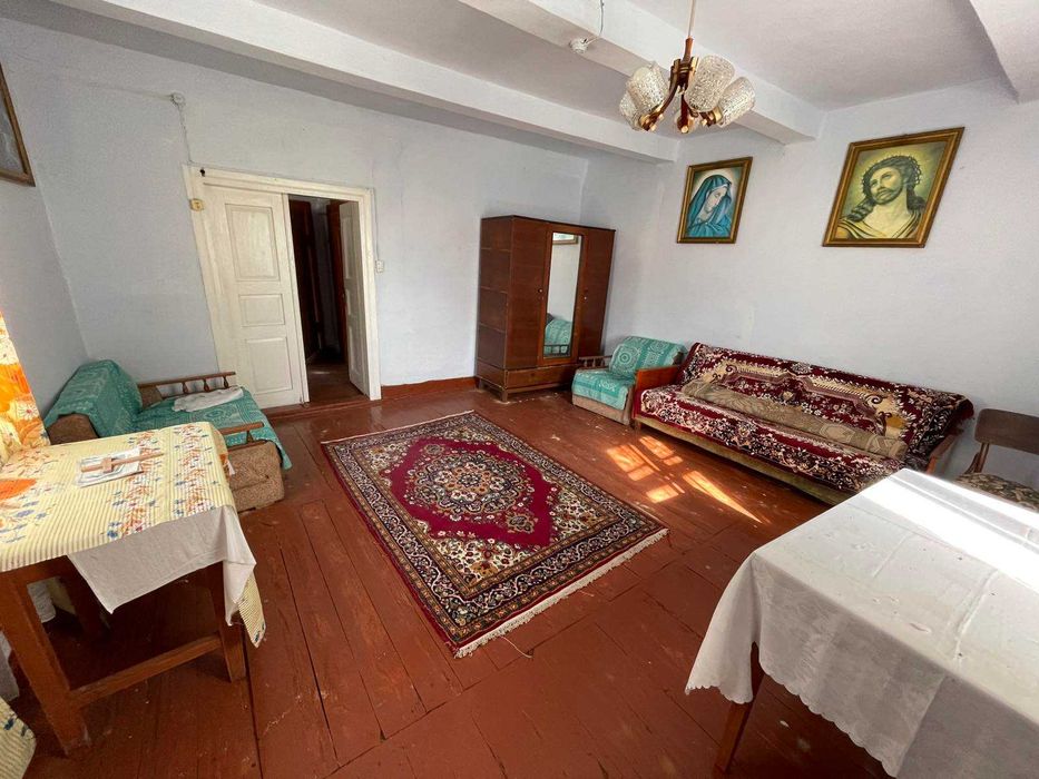 Продаж будинка та земельної ділянки в с. Якимів