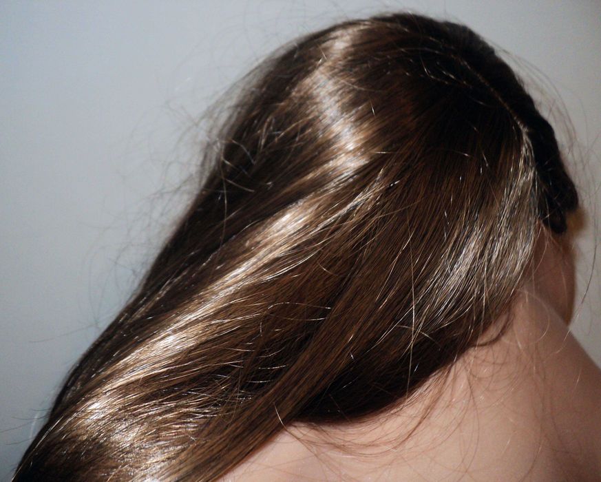 Peruka damska długie włosy jak naturalne, brąz wpadający w rudy