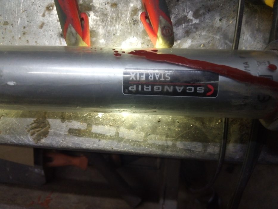 Lanterna de Led só falta o carregador normal