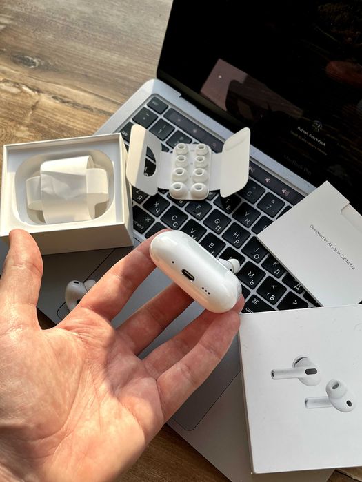 Магазин б/у Кейс AirPods Pro 3 A3122 A3064 A3063 Оригинал