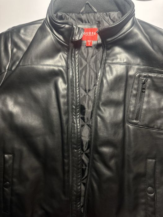 Курточка бомбер guess на хлопчика