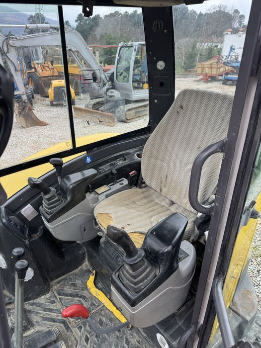 Mini giratoria volvo