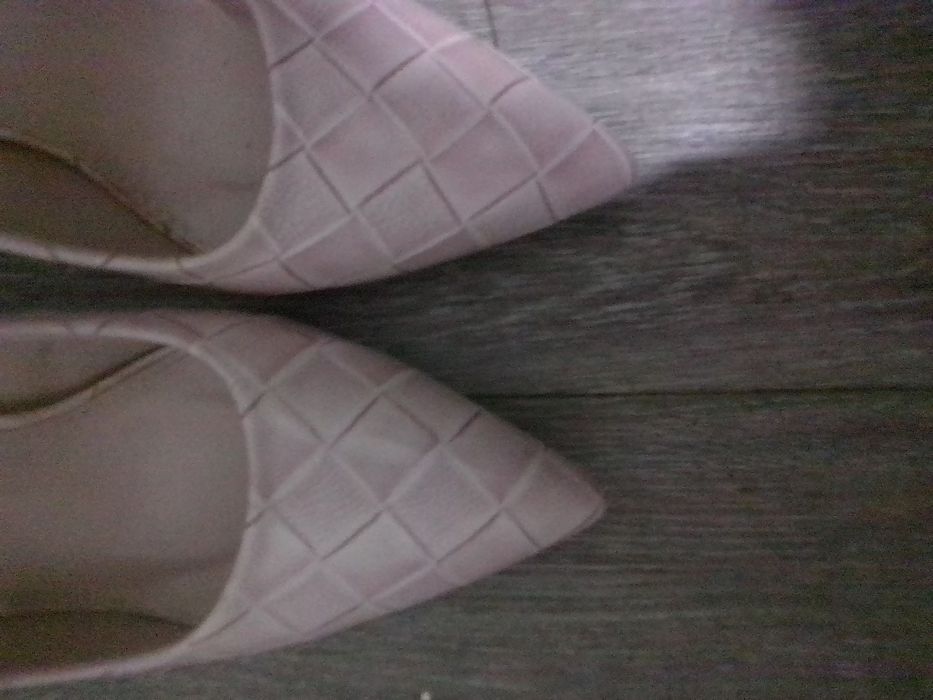 Sapatos Bershka brancos n 38