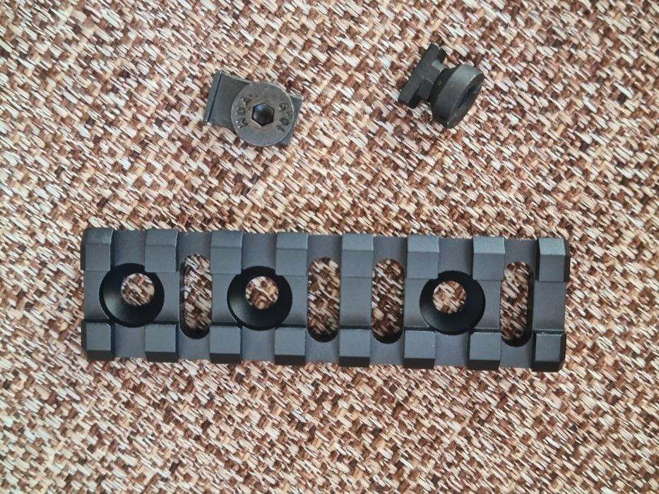 Накладка 5KU-294-BK B-2U RAIL