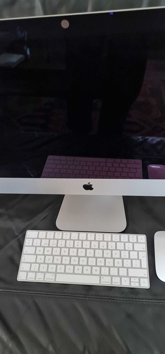 iMac 21.5” - Mid 2014 - i5 - 500GB - Como Novo