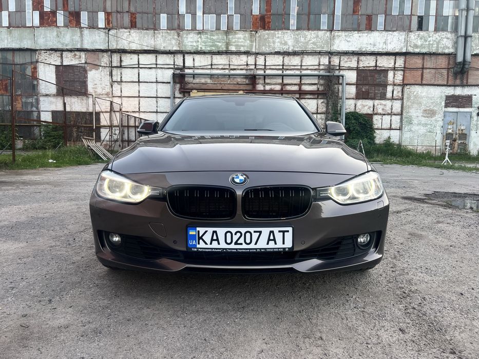BMW F 30 Офіційний автомобіль
