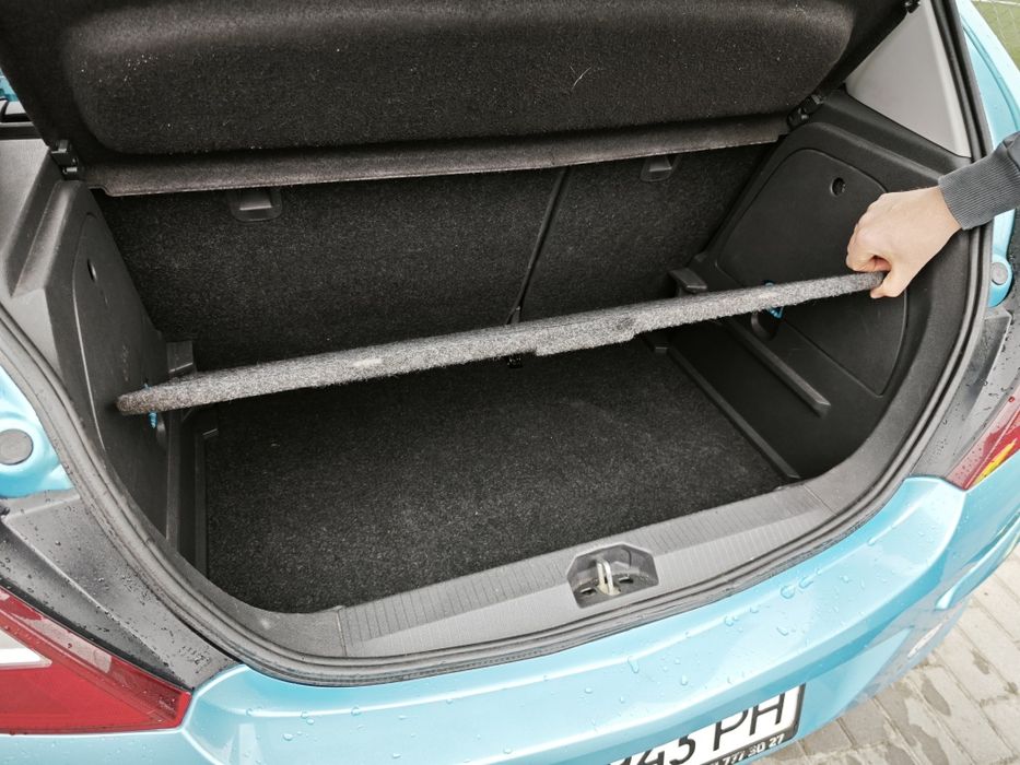 Продам Opel Corsa D 2010 року , 1.4 бензин в гарному стані,автомат , гідротрансформатор,  Продаж Опель Корса  Д