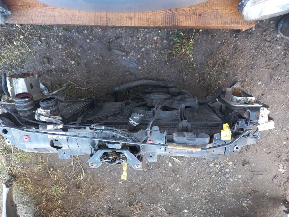 Przód kompletny ford fiesta mk8 maska zderzak pas przedni