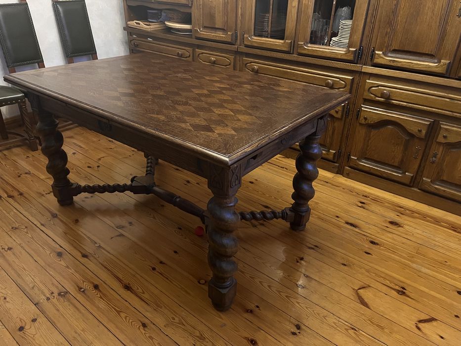 Stół rozkładany + skórzane fotele