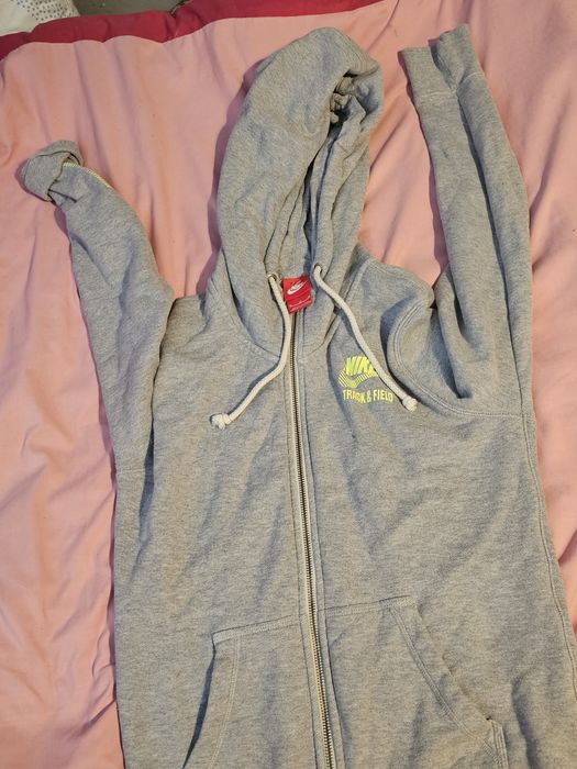 Sprzedam używaną Bluzę  szarą Originalna  Nike
