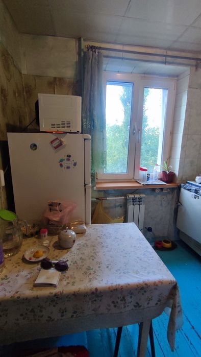 3-х комн. квартира СевГОК, остановка "Стадион" 3-й этаж, не угловая