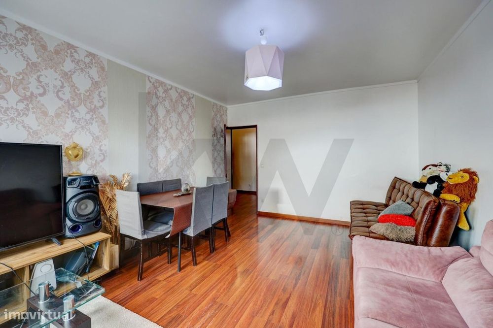 Apartamento T2 em Alverca com Ar Condicionado – Pronto a Habitar