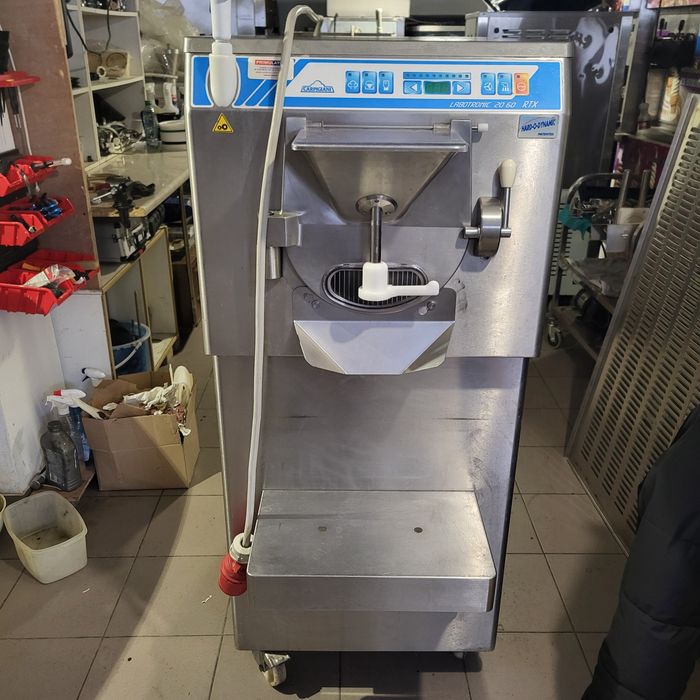 Maszyna do lodów gałkowych  Frezer carpigiani RTX , RtL 20/60