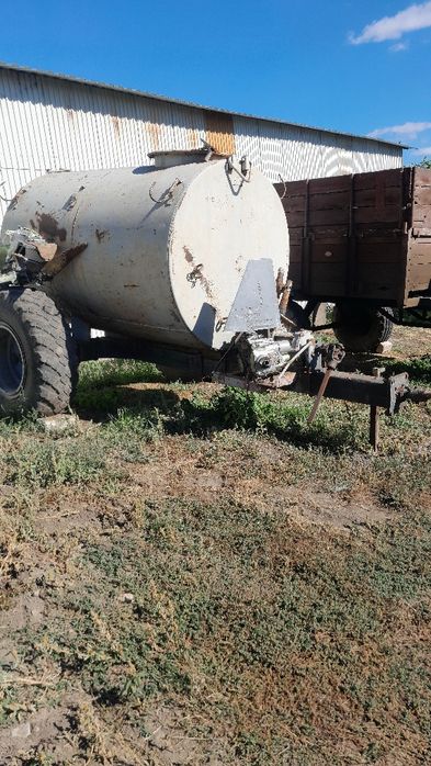 Продам бочку 3.2куба.