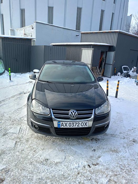 Джетта 5 1.6 fsi (можно обмен)