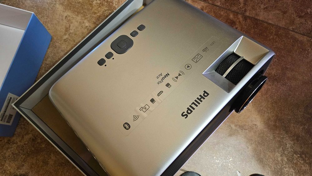 Projektor Philips NeoPix Ace 4200 lumenów FullHD HDMI, jak NOWY