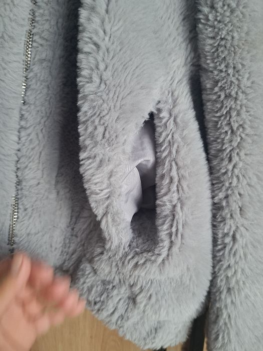 Kurtka futerko bershka M