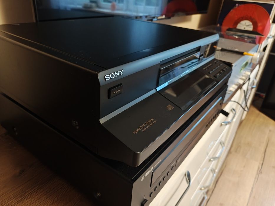 Odtwarzacz CD zmieniarka na 5 płyt SONY CDP-CE105 super stan z Pilotem