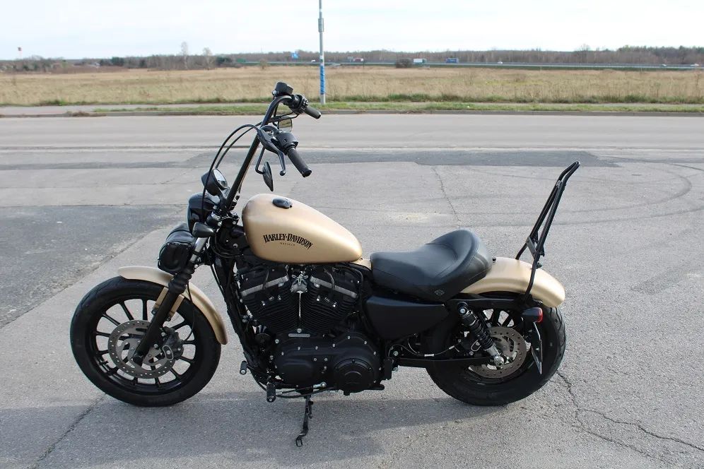 Harley-Davidson Sportster Iron 883 XL 883 Iron