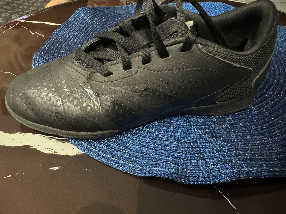 Sprzedam Buty halowe do gry