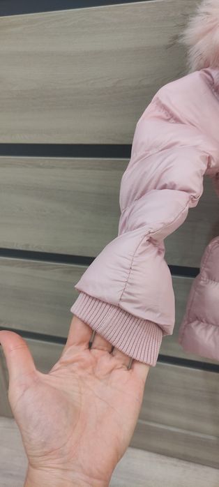 Продам куртку для дівчинки