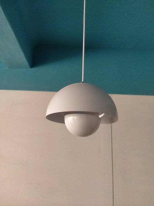 Світильники стельові.