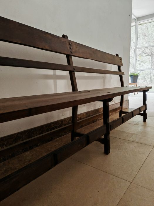 Banco rústico em madeira 2.5m