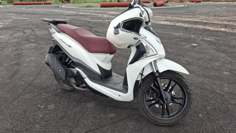 Максі скутер SYM Symphony st 200