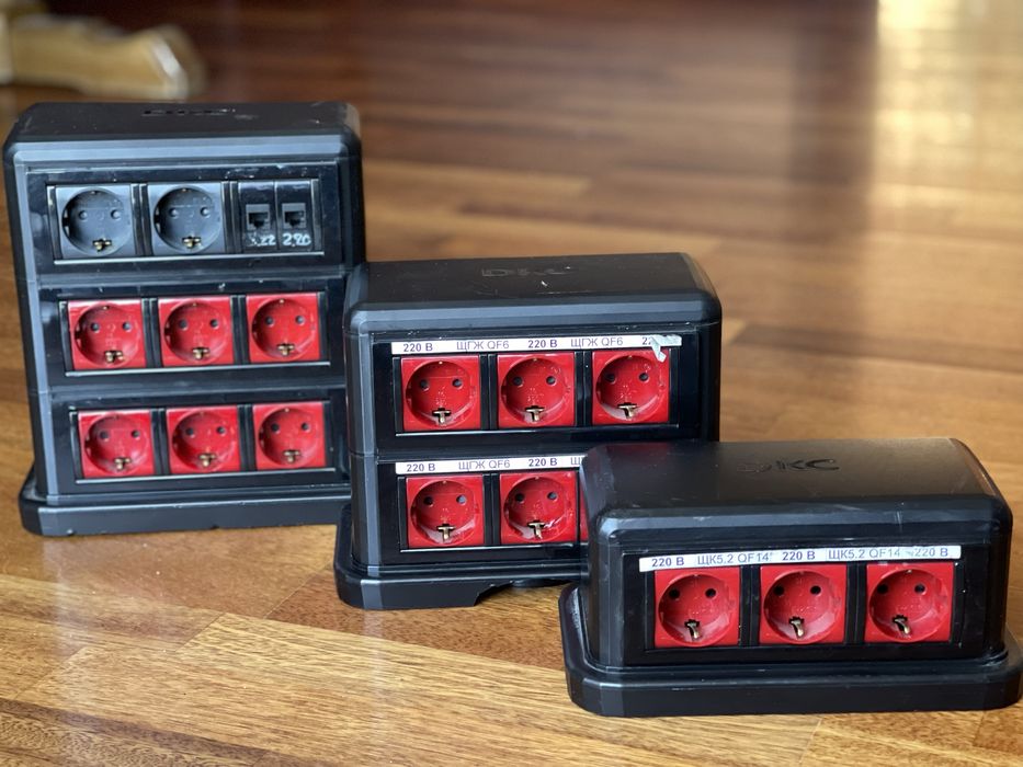 Розетковий блок башта подовжувач підлоговий