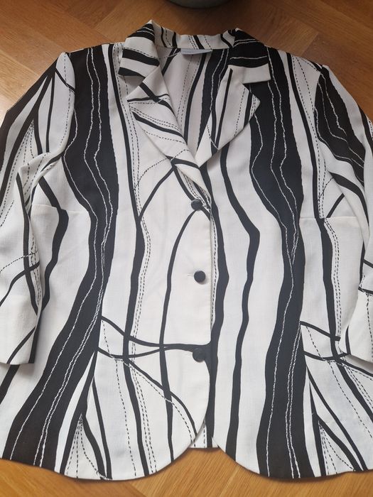 Żakiet roz. 44  biało czarny