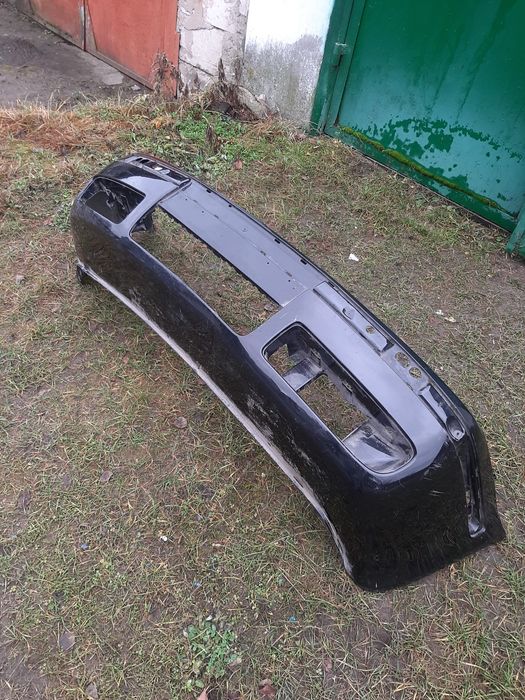 Передній бампер Skoda Octavia