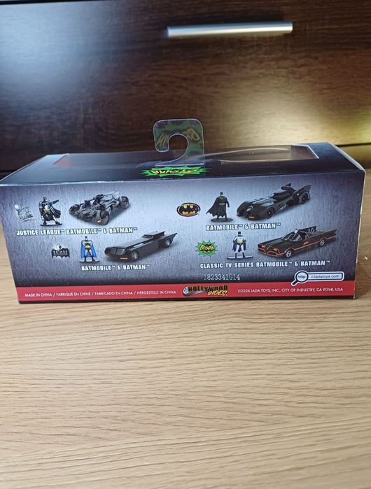 Jada 1:32 Batmobile Classic TV Series długość 13 cm + figurka