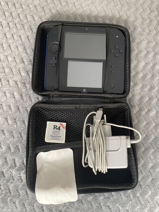 Nintendo ds2 konsola