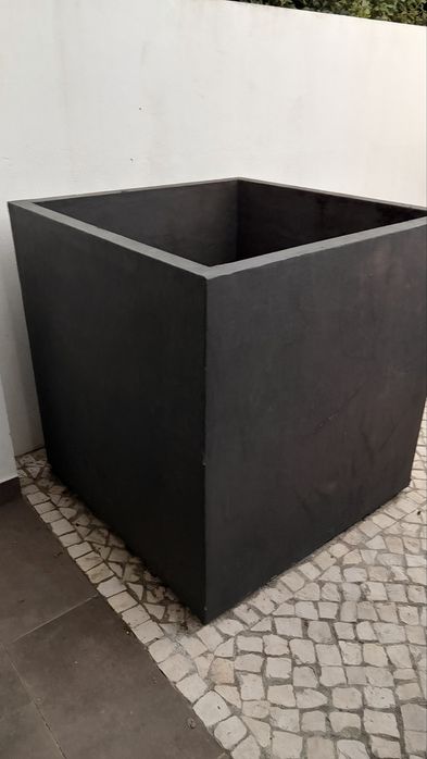 Vaso grande dimensões 1m x 1m
