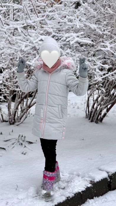 Зимова тепла куртка 7-8 років lc waikiki