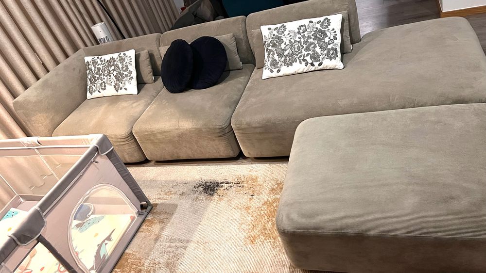 Sofá modular de canto em 3 peças/chaise longue e puff