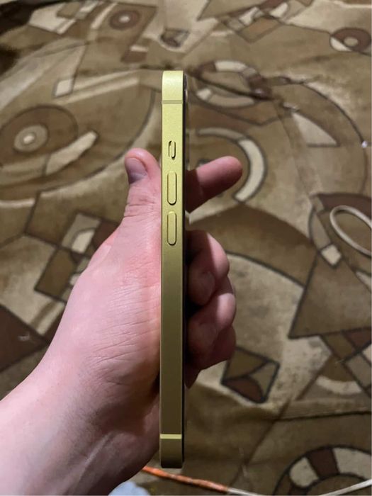 Продам  айфон 14/128 ідеал