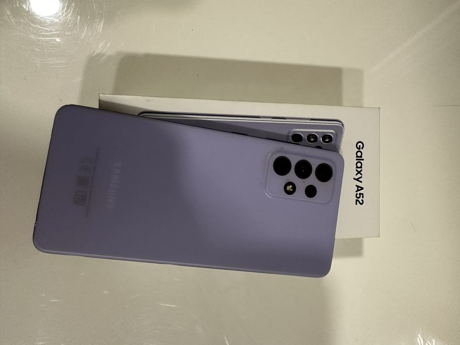 Продам смартфон Samsung A52