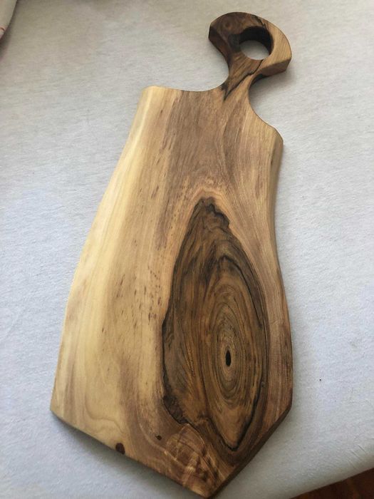 Deski-tacki do krojenia z orzecha