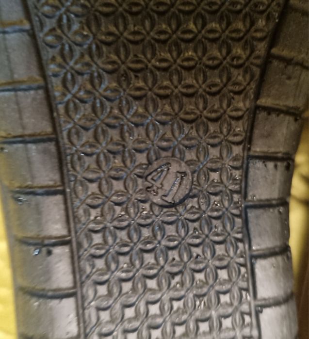 Buty r. na metce 41 są 39 półbuty  czółenka balerinki półbuty czółenka