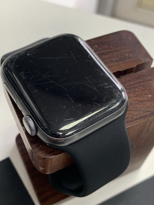 Оригінальні  apple watch series 6 44 mm space gray