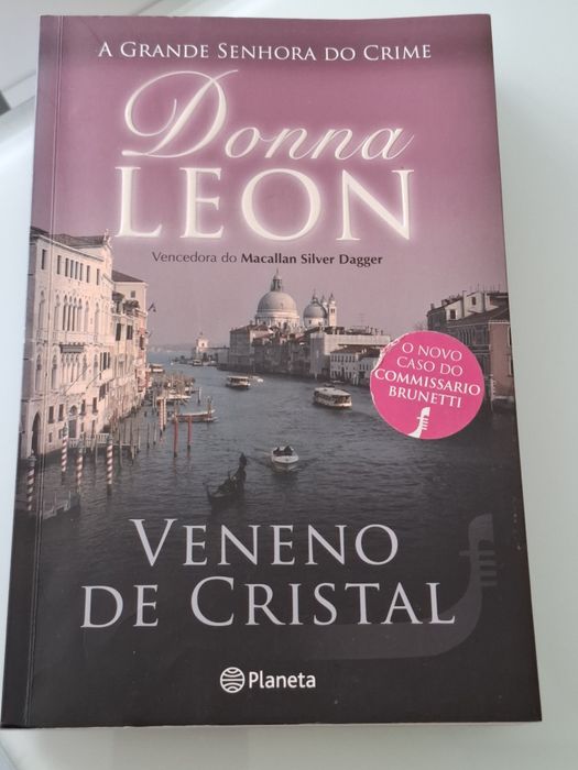 Livro policial/ suspense