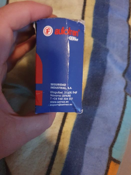 Sprzedam zestaw naprawczy zacisku hamulcowego tył